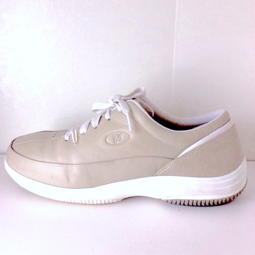 Propet Light Beige Walking Shoes 9.5 M